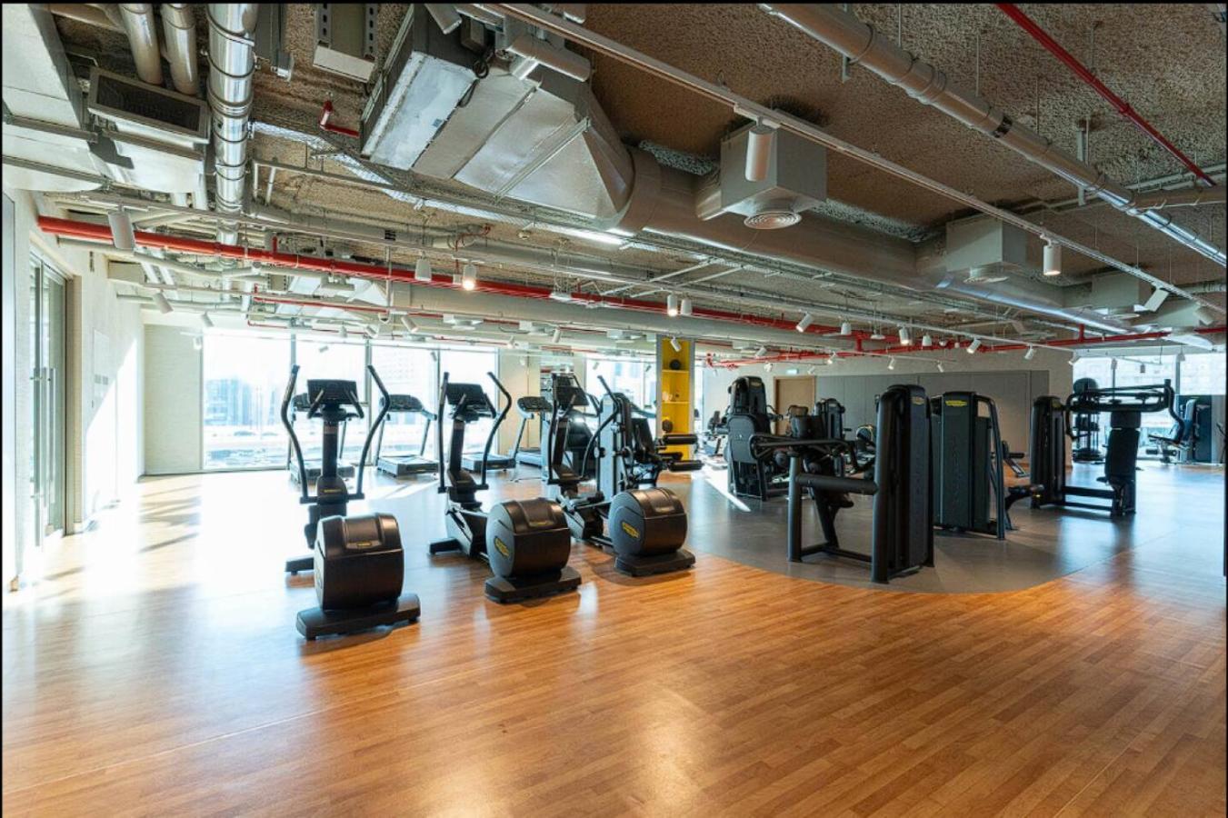 Stunning 2 Bedroom With Burj Views By Zen - Walking Distance To Mall *